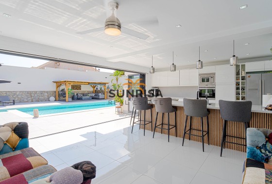 Villa · Revente - Orihuela Costa · Villamartín · Alicante · Espagne