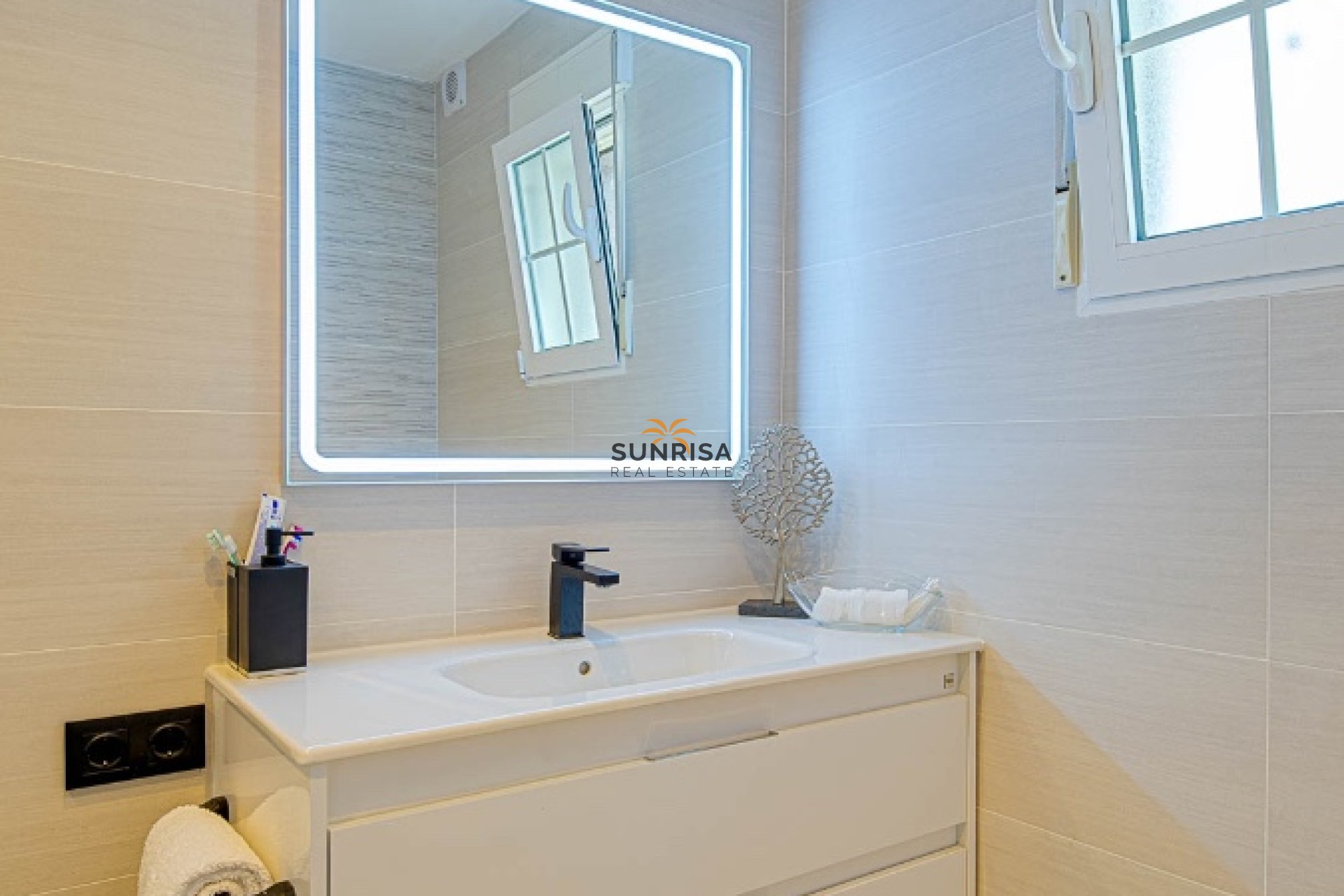 Revente - Villa - Orihuela Costa