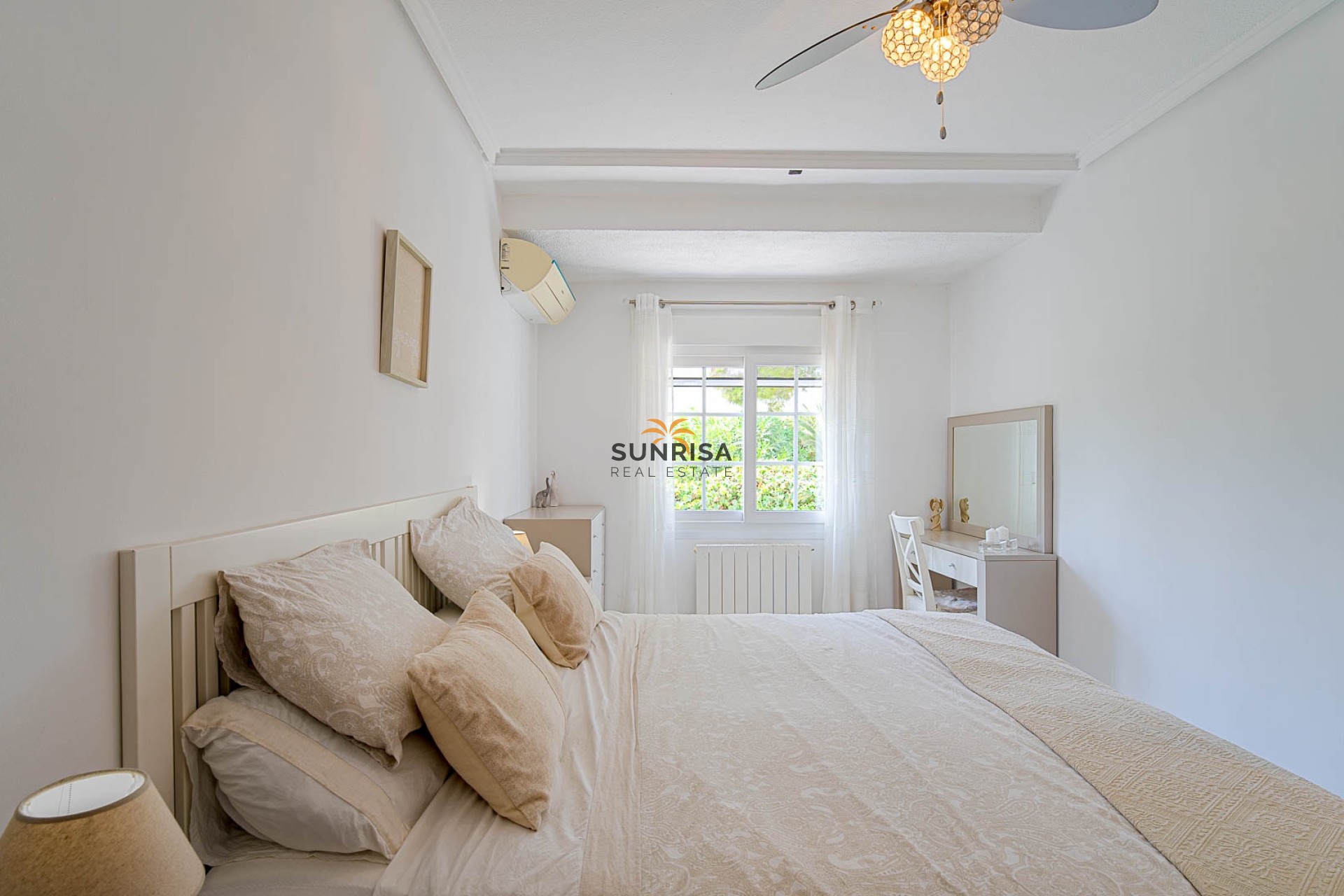Revente - Villa - Orihuela Costa