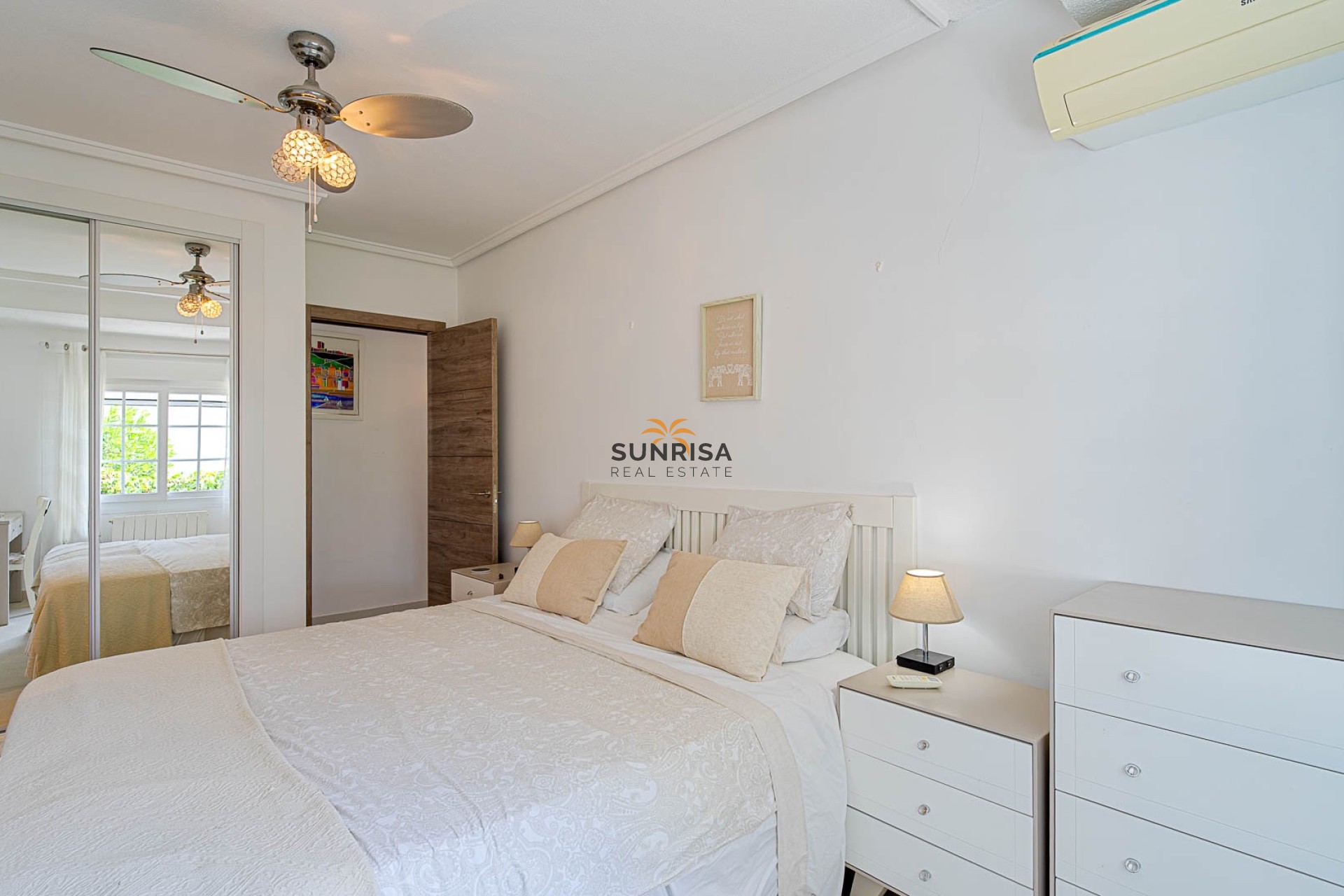 Revente - Villa - Orihuela Costa