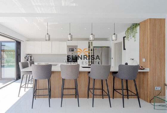 Villa · Revente - Orihuela Costa · Villamartín · Alicante · Espagne