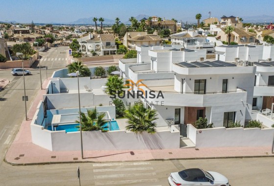 Villa · Herverkoop - Ciudad Quesada · Alicante · Spanje