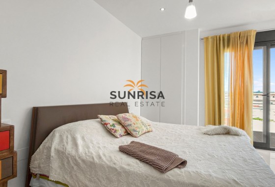 Appartement · Herverkoop - Orihuela Costa · La Zenia · Alicante · Spanje
