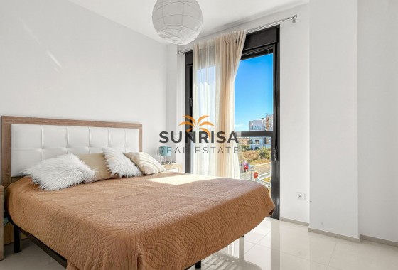 Appartement · Herverkoop - Orihuela Costa · La Zenia · Alicante · Spanje