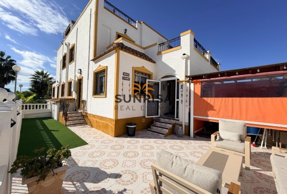 Maison de ville · Revente - Orihuela · Entre Naranjos Vistabella · Alicante · Espagne