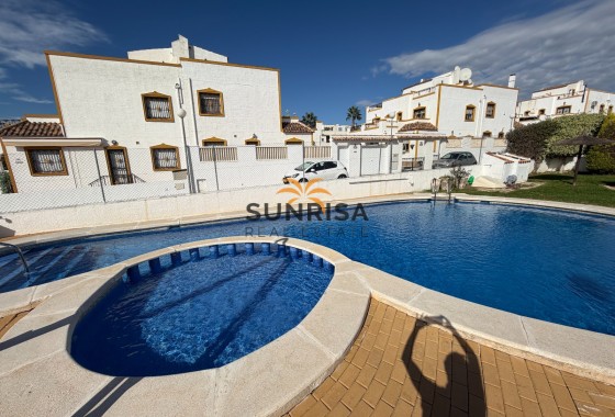Maison de ville · Revente - Orihuela · Entre Naranjos Vistabella · Alicante · Espagne