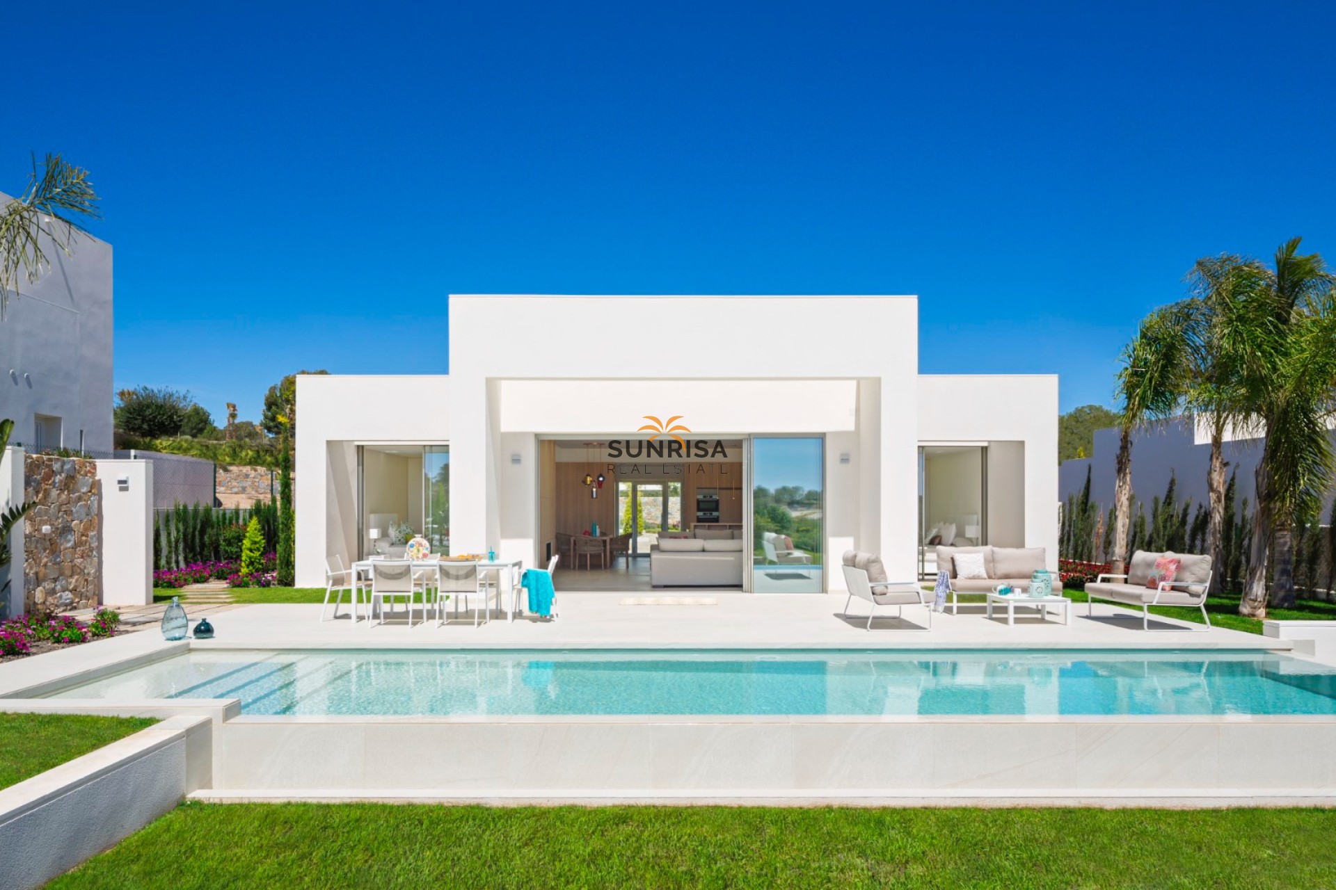 Reventa - Villa - Las Colinas Golf Resort