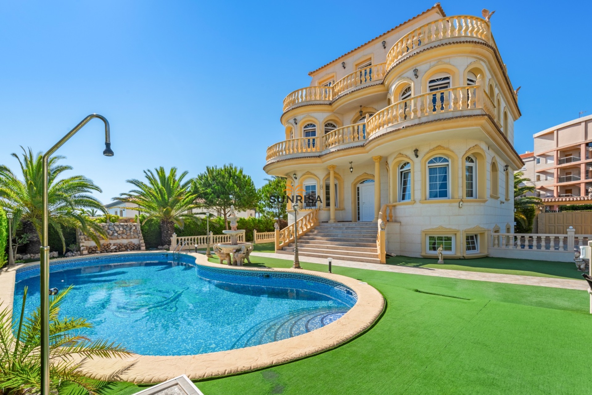 Revente - Villa - Orihuela Costa