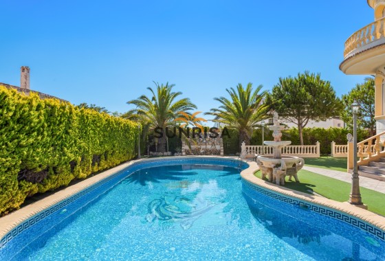Villa · Revente - Orihuela Costa · Playa Flamenca · Alicante · Espagne