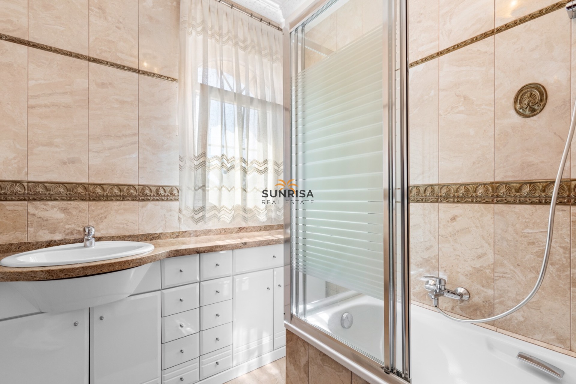 Revente - Villa - Orihuela Costa