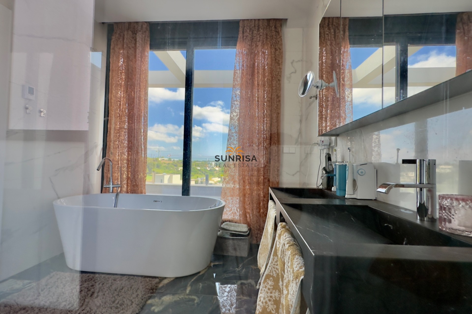 Revente - Villa - Las Colinas Golf Resort