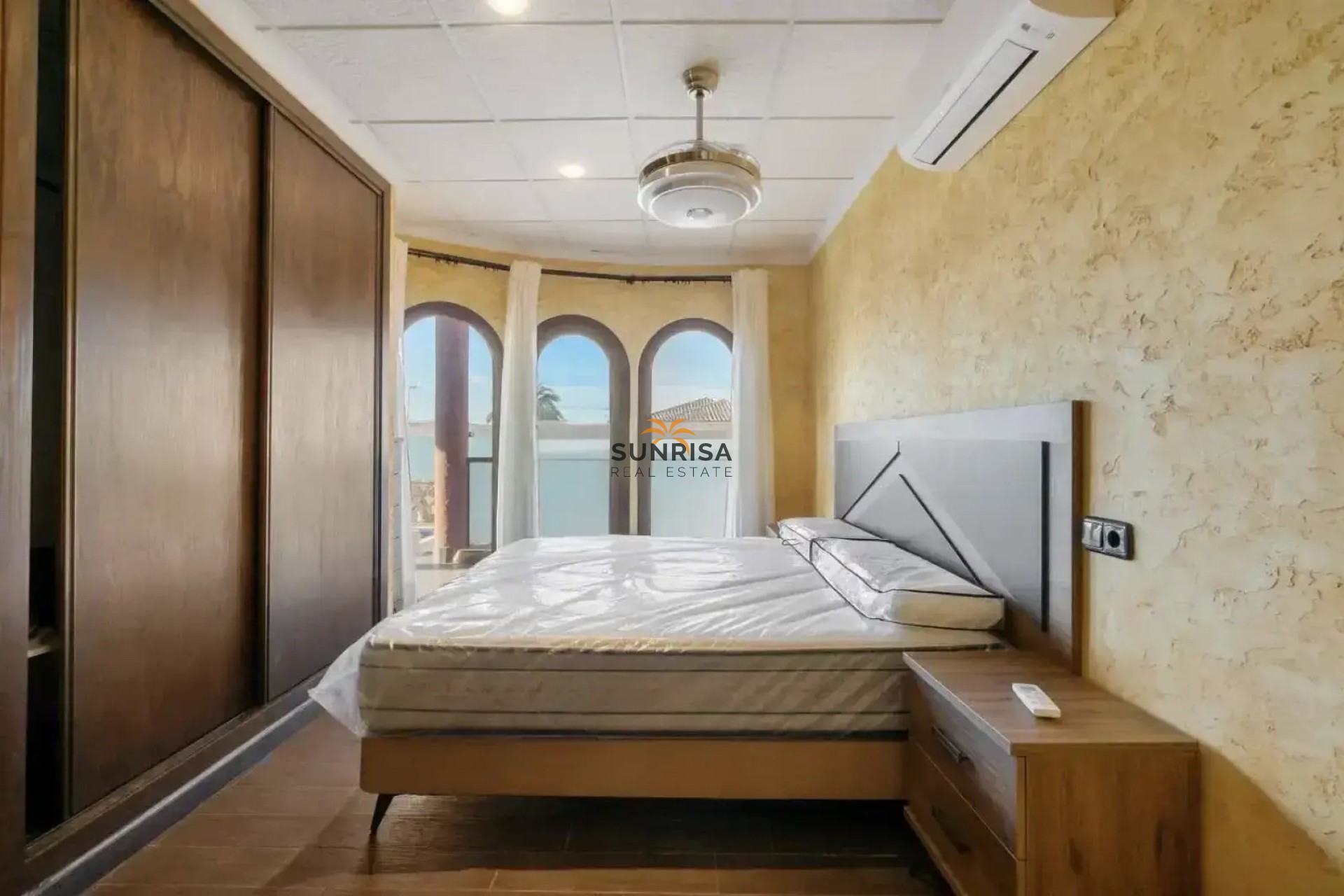 Revente - Villa - Orihuela Costa