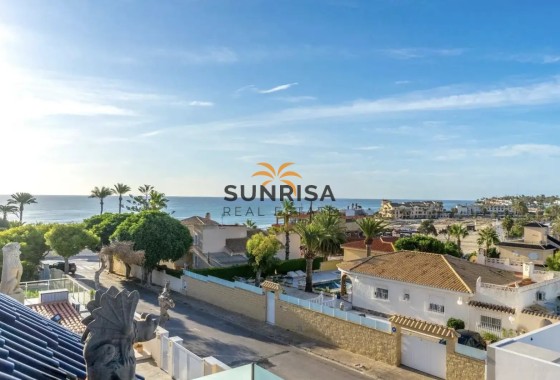 Villa · Revente - Orihuela Costa · La Zenia · Alicante · Espagne
