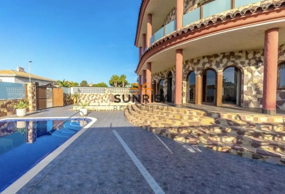 Villa · Revente - Orihuela Costa · La Zenia · Alicante · Espagne