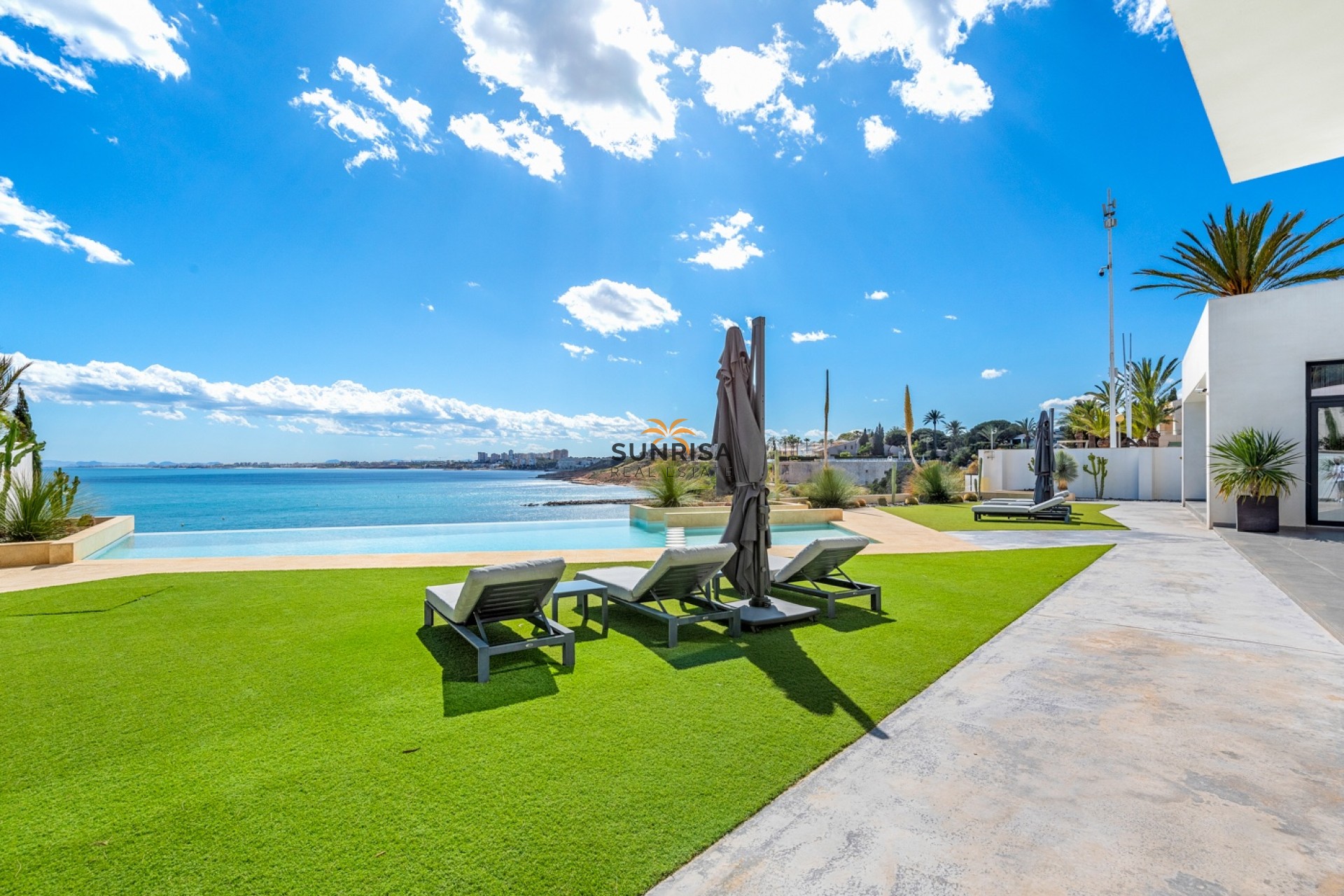 Revente - Villa - Orihuela Costa
