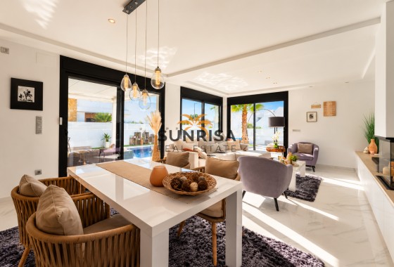 Villa · Revente - San Fulgencio · Urb. La Marina · Alicante · Espagne