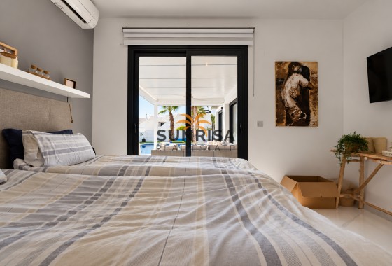 Villa · Revente - San Fulgencio · Urb. La Marina · Alicante · Espagne