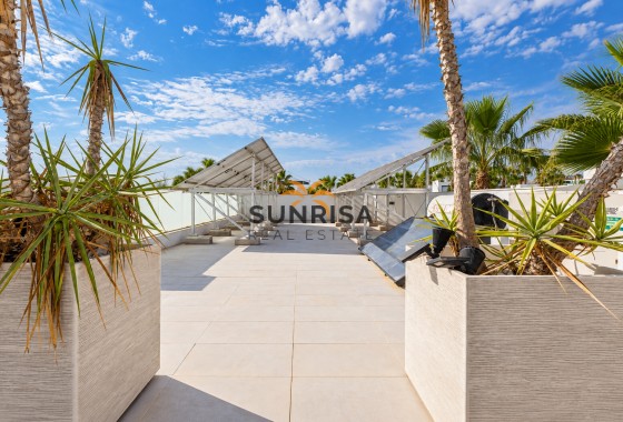 Villa · Revente - San Fulgencio · Urb. La Marina · Alicante · Espagne
