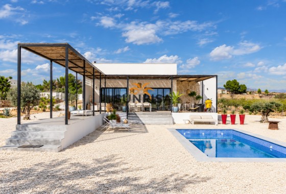 Villa · Revente - Pinoso · Alicante · Espagne