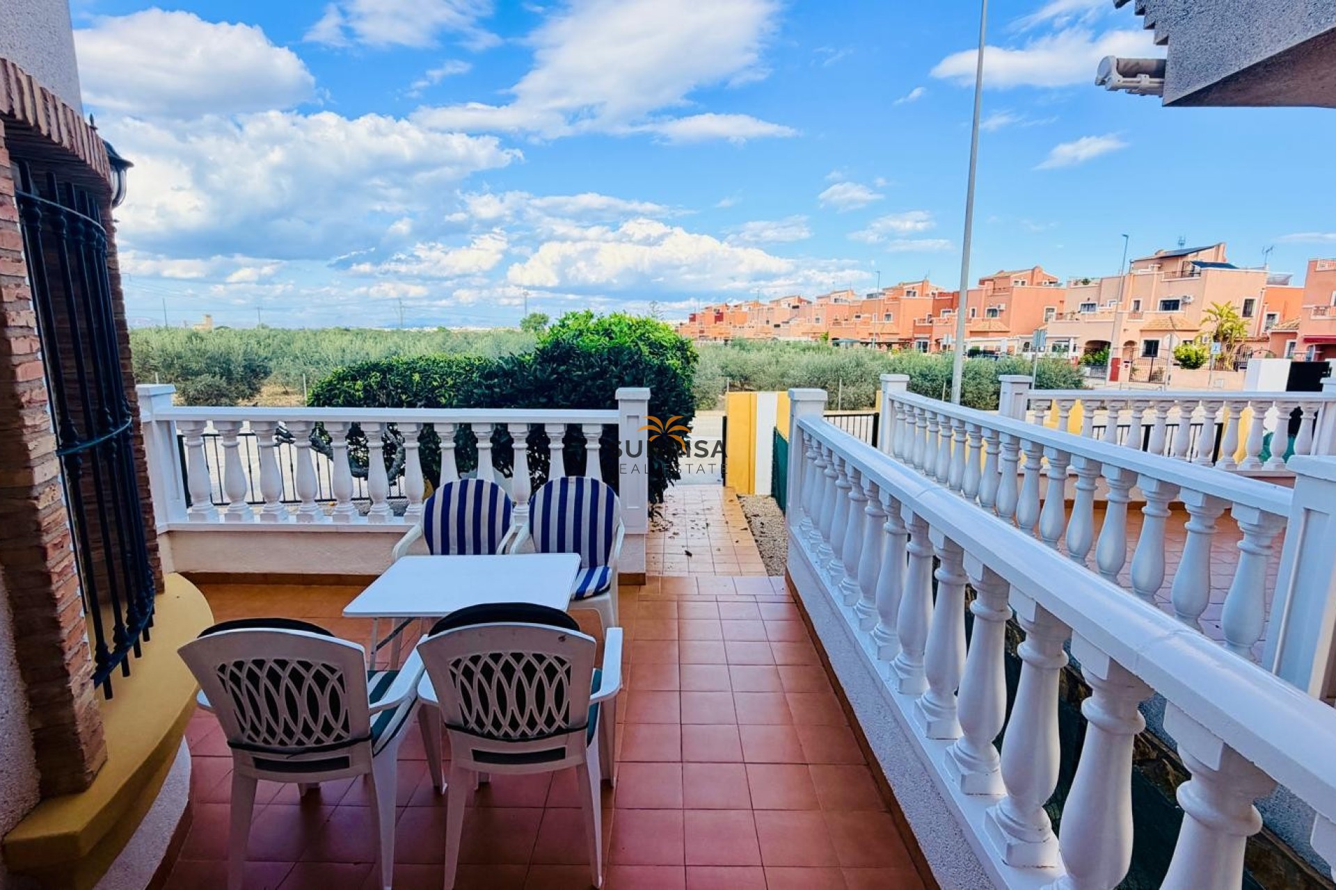 Revente - Villa - Montesinos