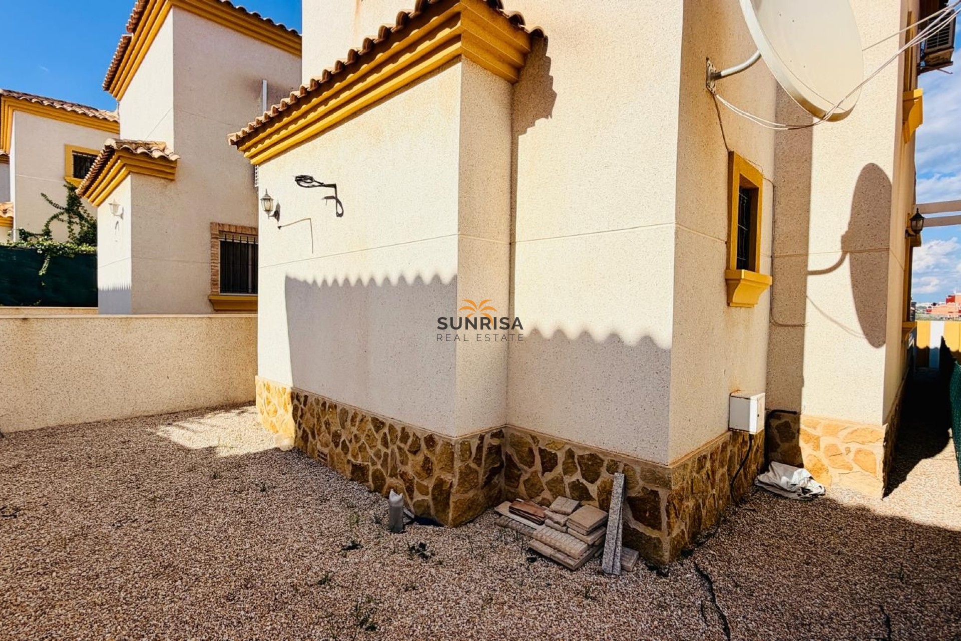 Revente - Villa - Montesinos
