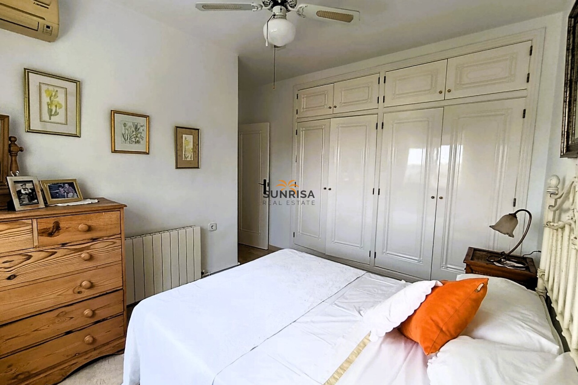 Revente - Villa - Orihuela Costa