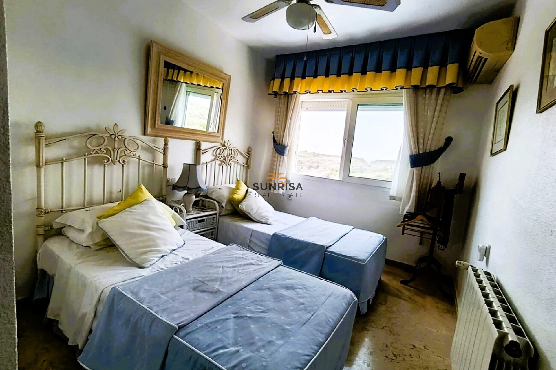 Revente - Villa - Orihuela Costa
