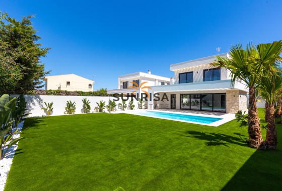 Villa · Nouvelle construction - Torrevieja · Los Balcones · Alicante · Espagne