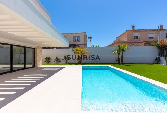 Villa · Nouvelle construction - Torrevieja · Los Balcones · Alicante · Espagne