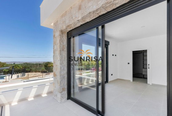 Villa · Nouvelle construction - Torrevieja · Los Balcones · Alicante · Espagne