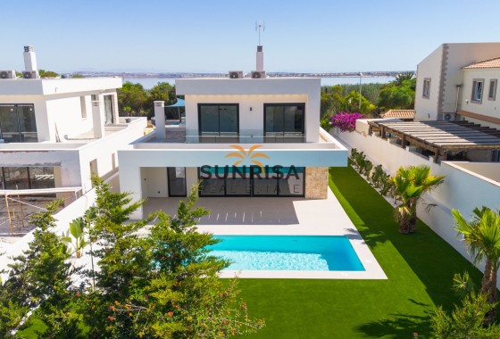 Villa · Nouvelle construction - Torrevieja · Los Balcones · Alicante · Espagne