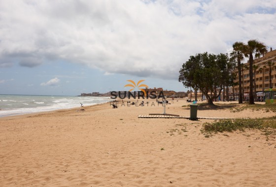Appartement · Revente - Torrevieja · La Mata pueblo · Alicante · Espagne