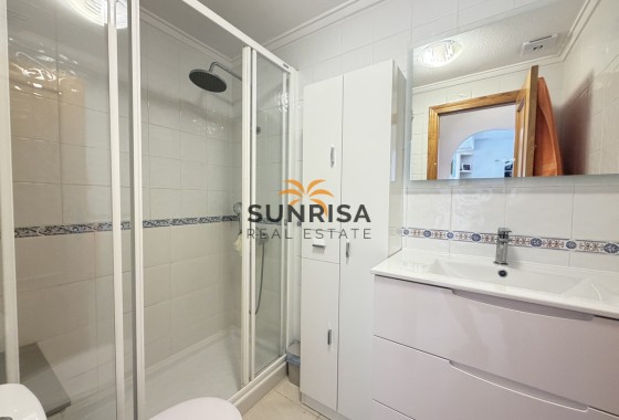 Appartement · Revente - Villamartin · Alicante · Espagne