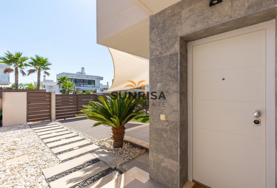 Villa · Revente - Orihuela · Entre Naranjos Vistabella · Alicante · Espagne