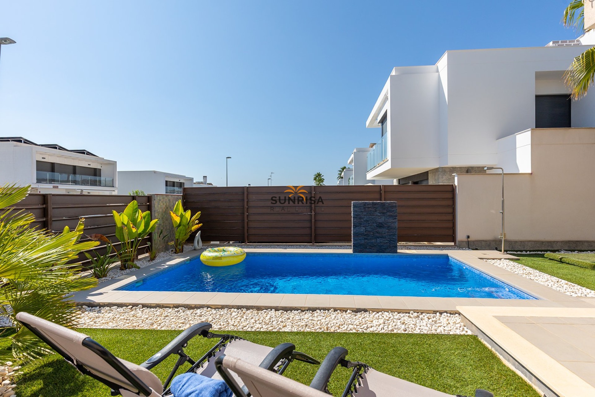 Revente - Villa - Orihuela