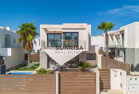 Villa · Revente - Orihuela · Entre Naranjos Vistabella · Alicante · Espagne