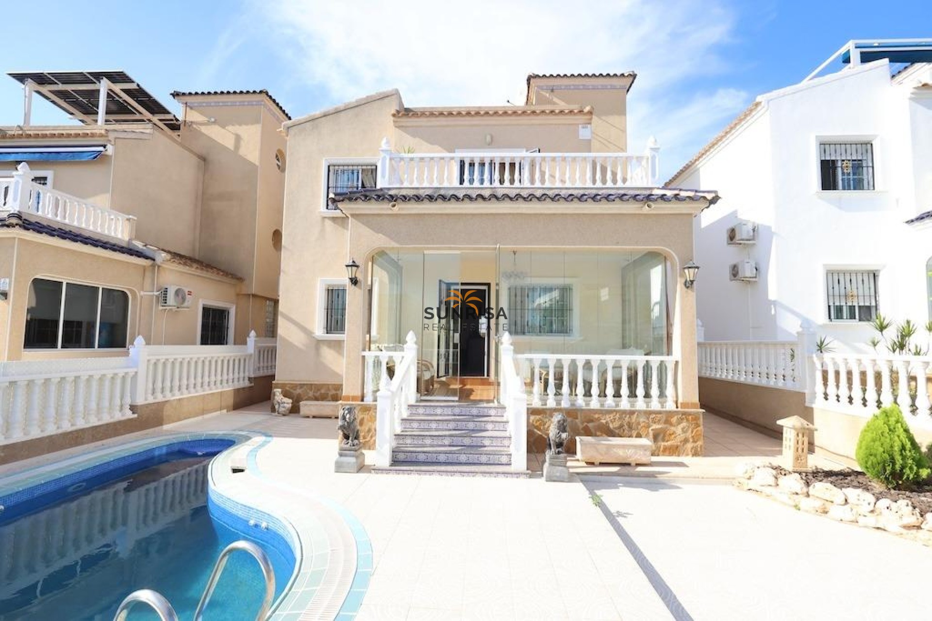 Resale - House - Orihuela Costa