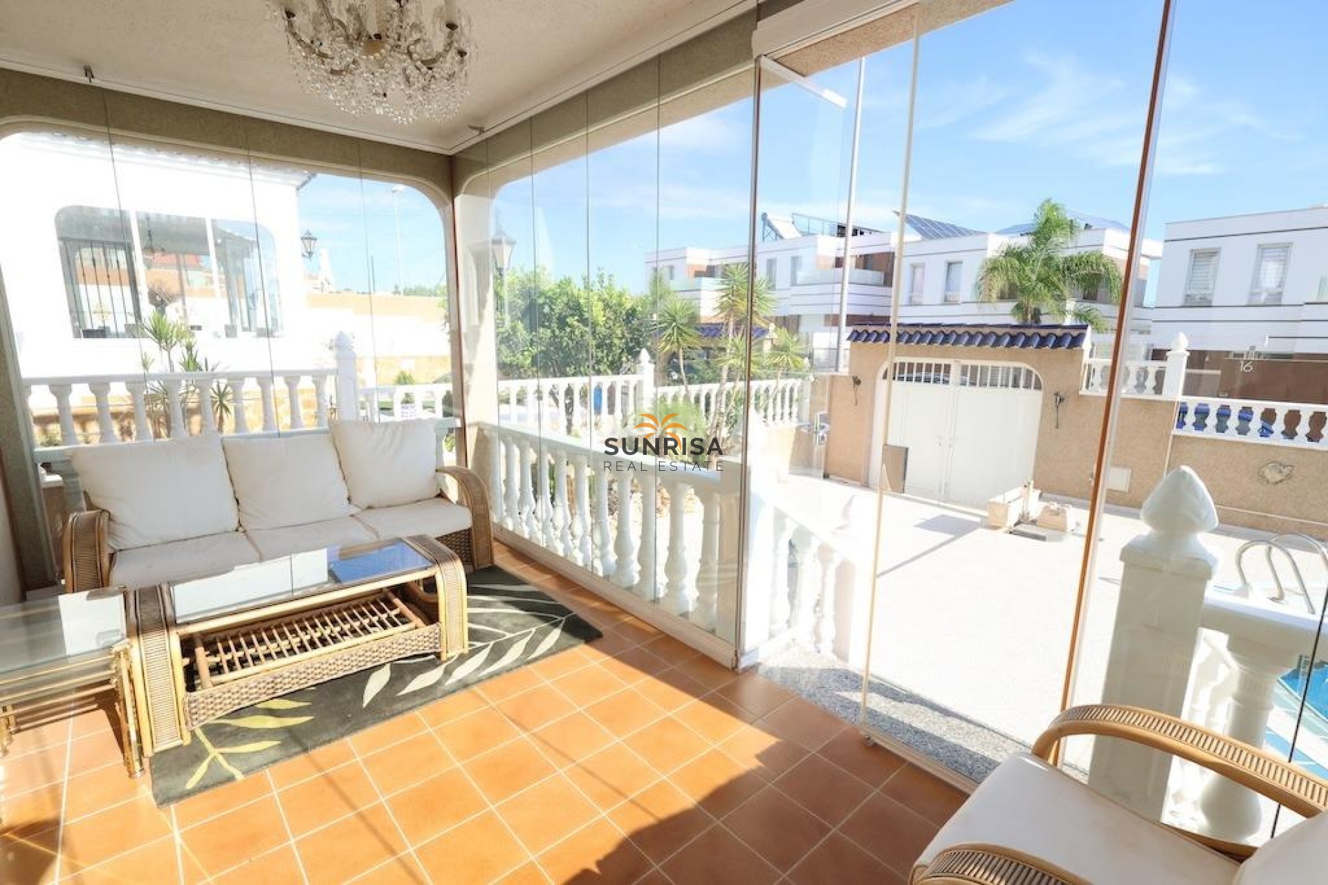 Resale - House - Orihuela Costa