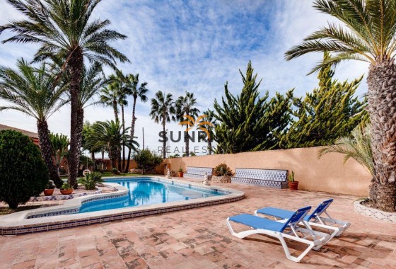 Villa · Revente - Torrevieja · La Siesta - El Salado - Torreta · Alicante · Espagne