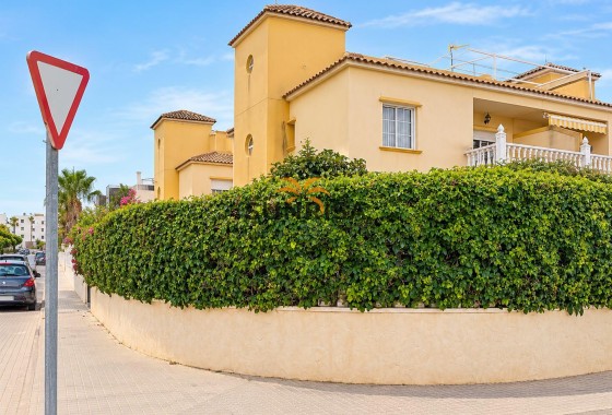 Bungalow · Revente - Orihuela Costa · Lomas de Cabo Roig · Alicante · Espagne