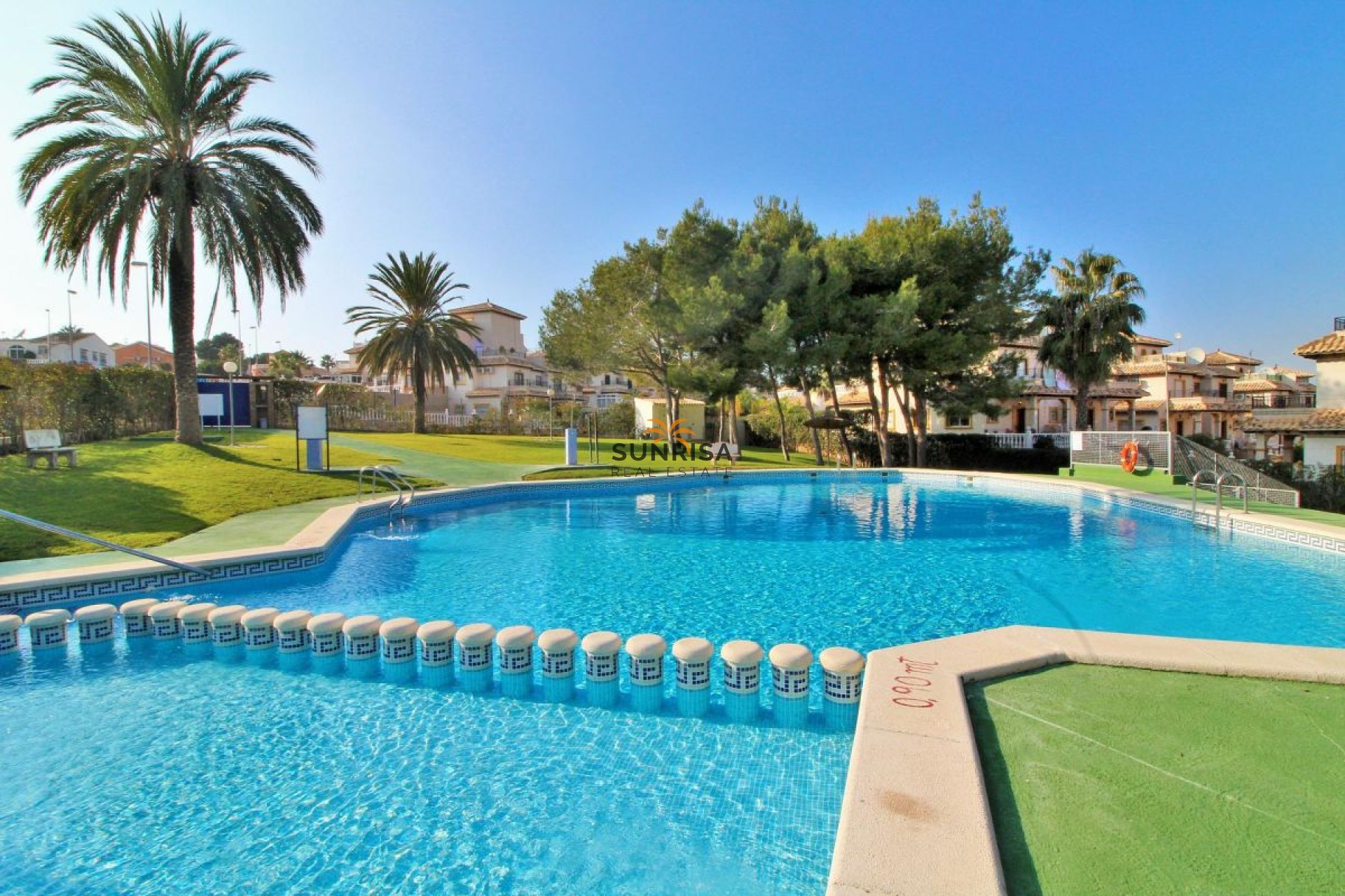 Revente - Maison de ville - Villamartin