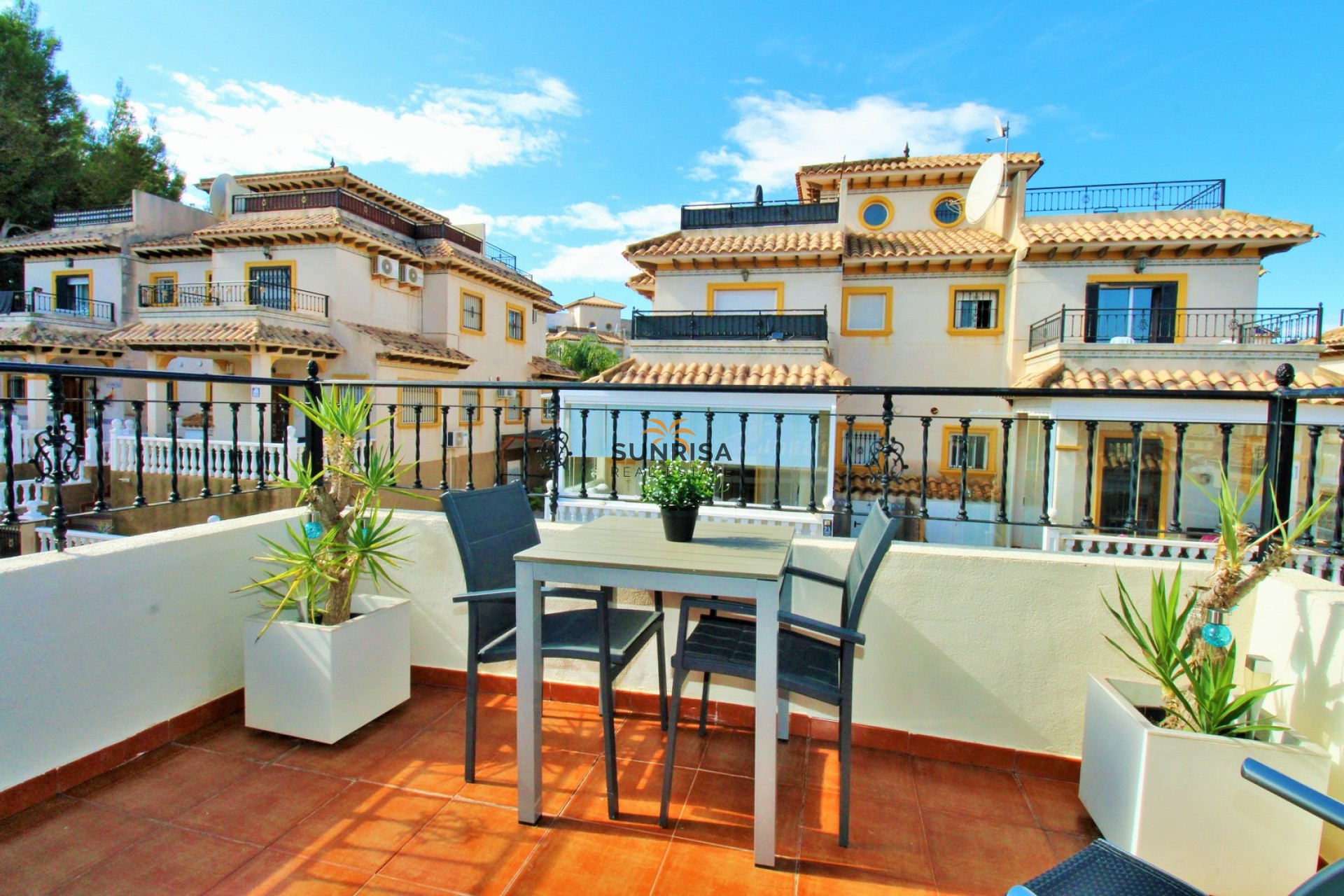 Revente - Maison de ville - Villamartin