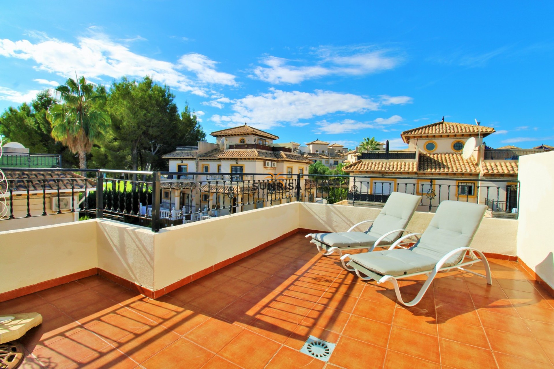 Revente - Maison de ville - Villamartin