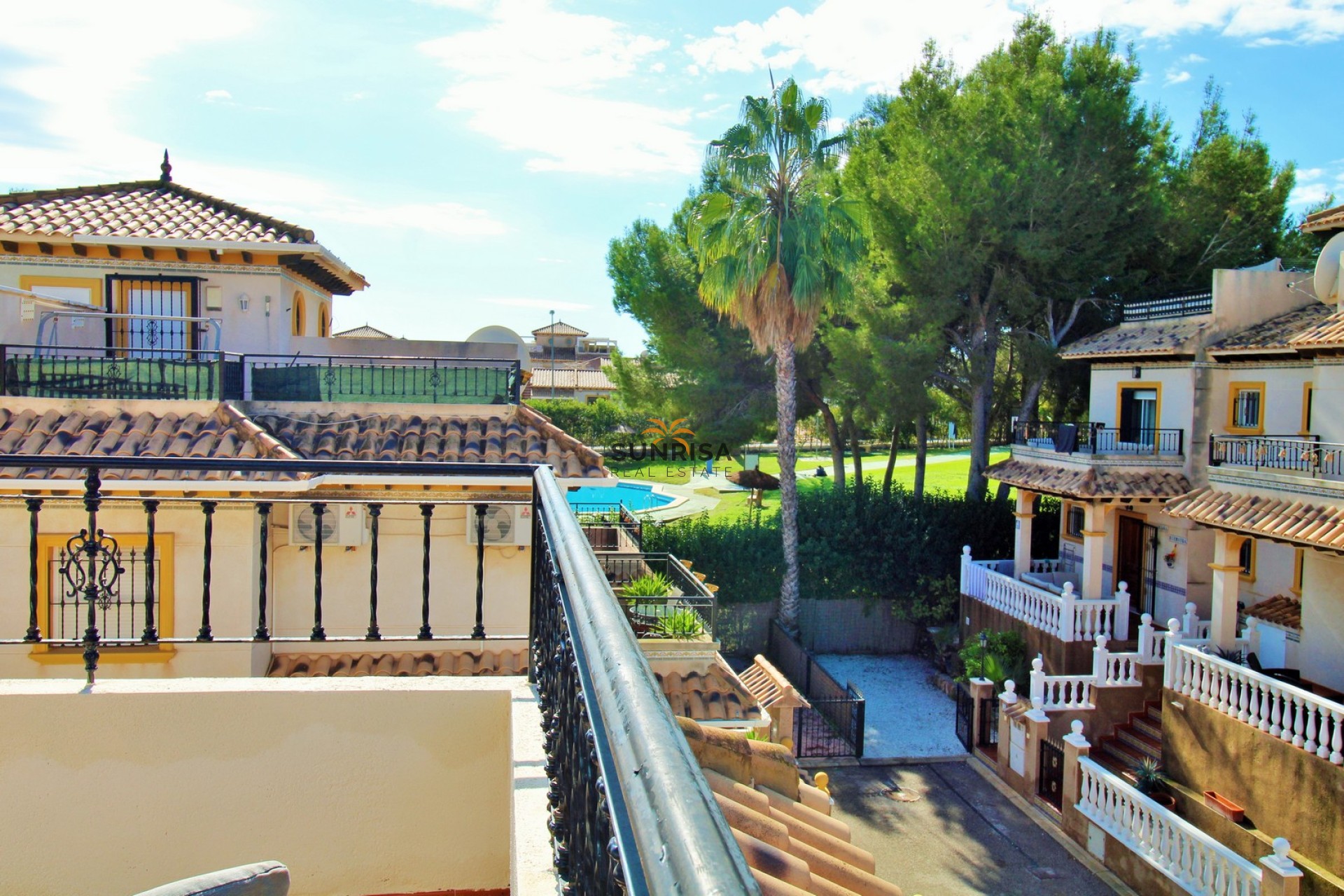 Revente - Maison de ville - Villamartin