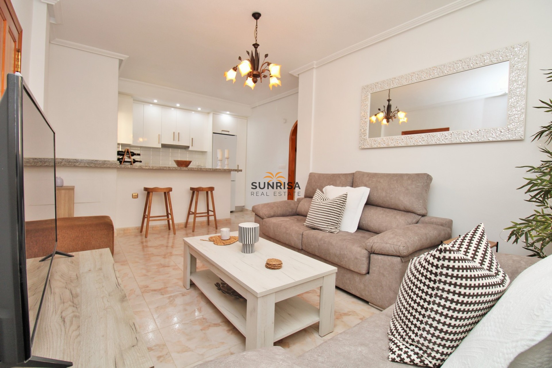 Revente - Maison de ville - Villamartin