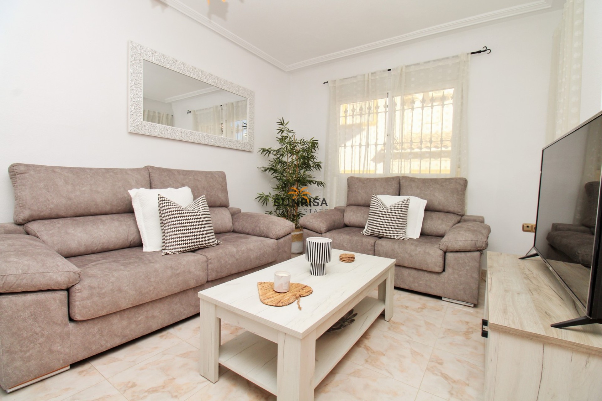 Revente - Maison de ville - Villamartin