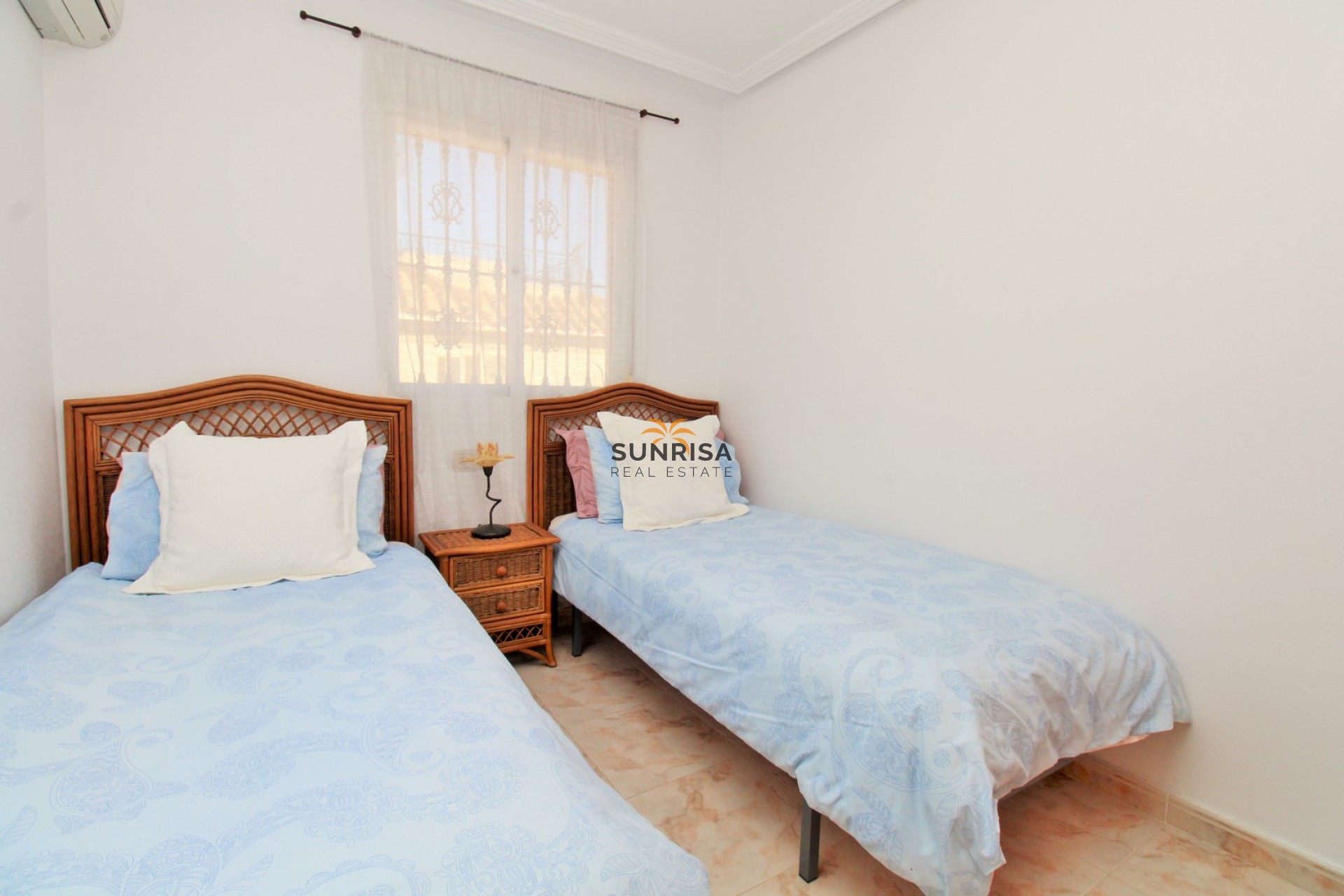 Revente - Maison de ville - Villamartin