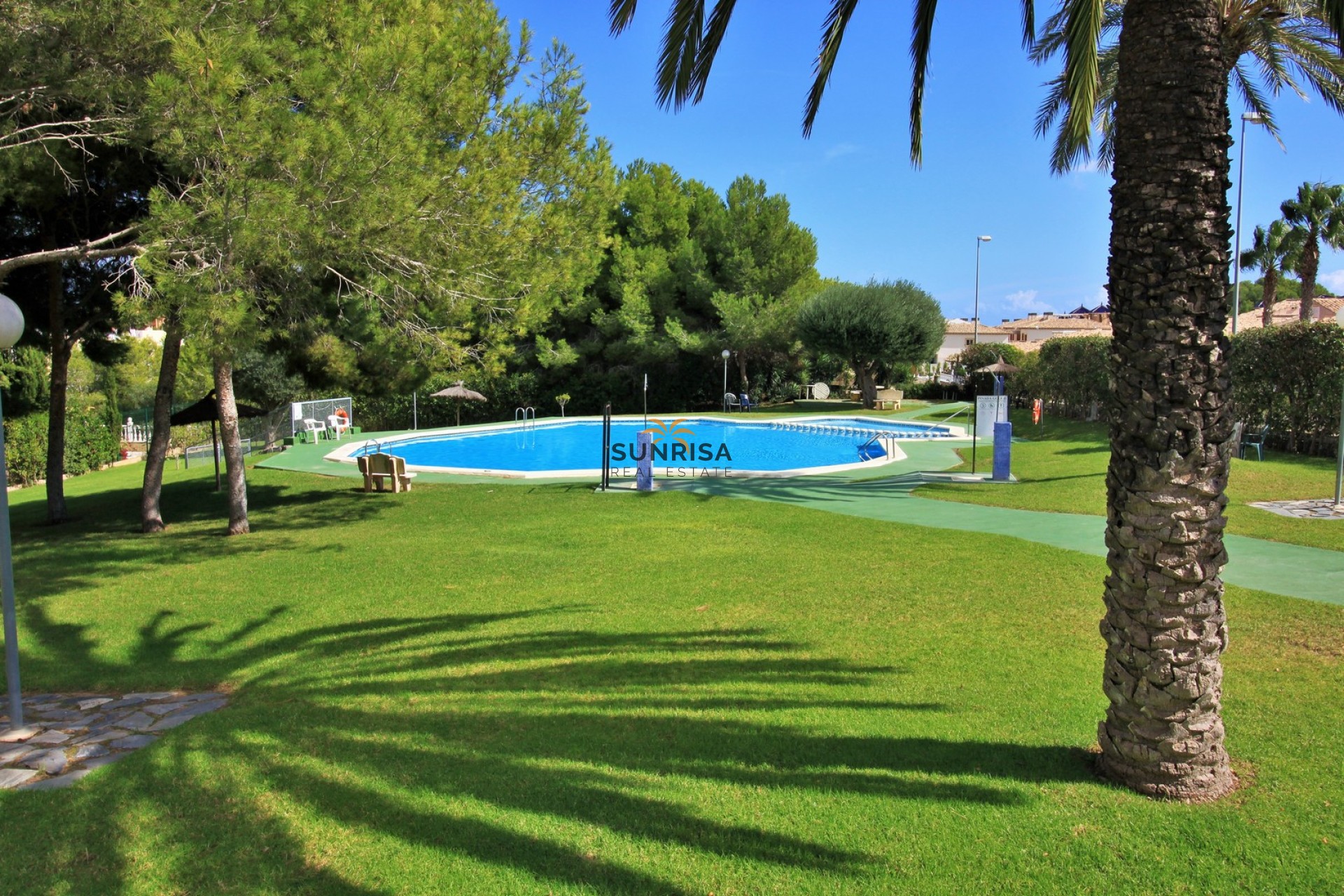 Revente - Maison de ville - Villamartin