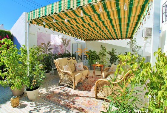 Appartement · Revente - Villamartin · Alicante · Espagne