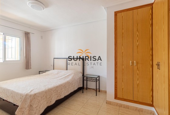 Bungalow · Revente - Orihuela Costa · Punta Prima · Alicante · Espagne
